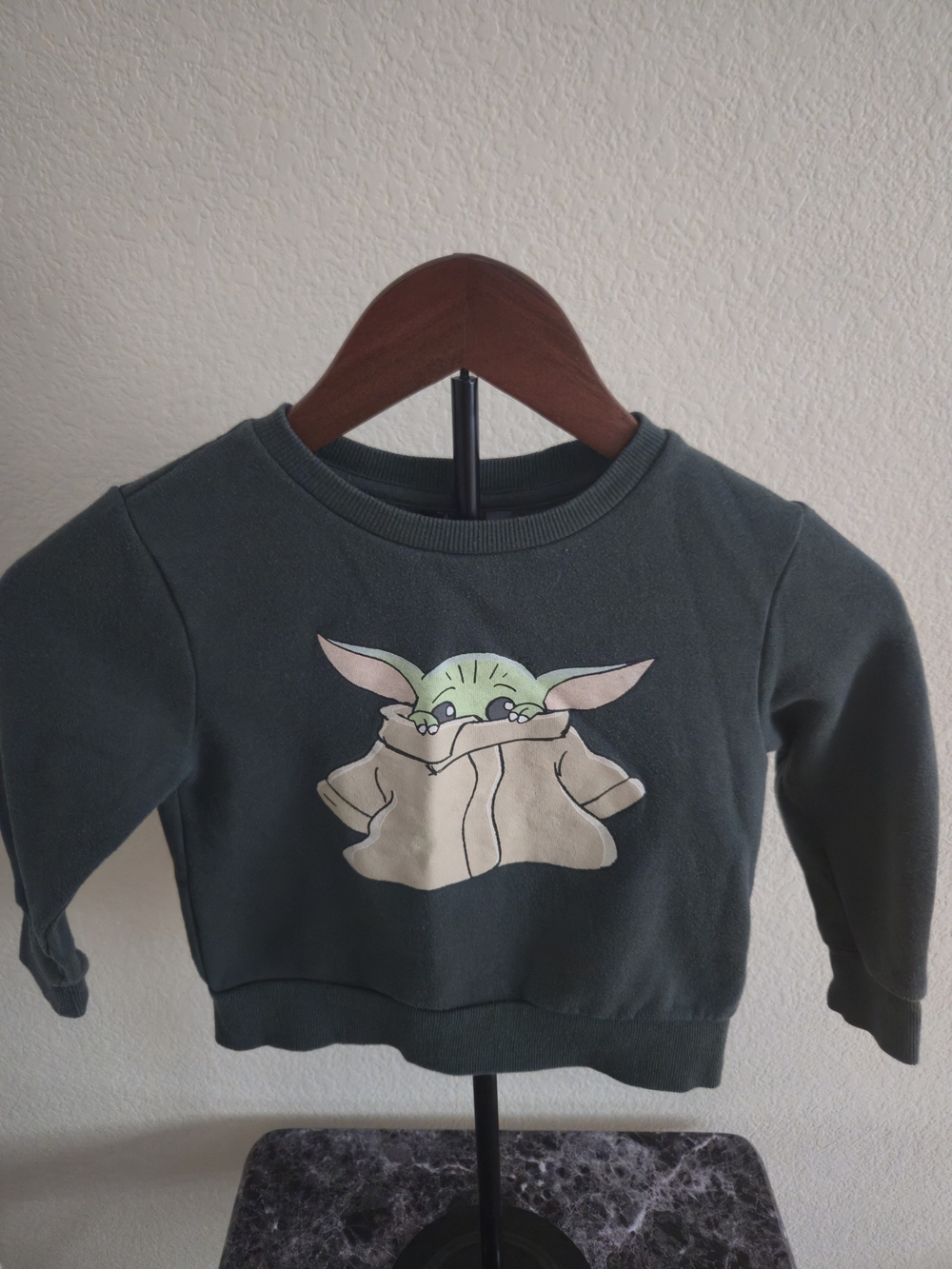 Star Wars Kids Dark Green The Child Pullover Sweatshirt Size 4T